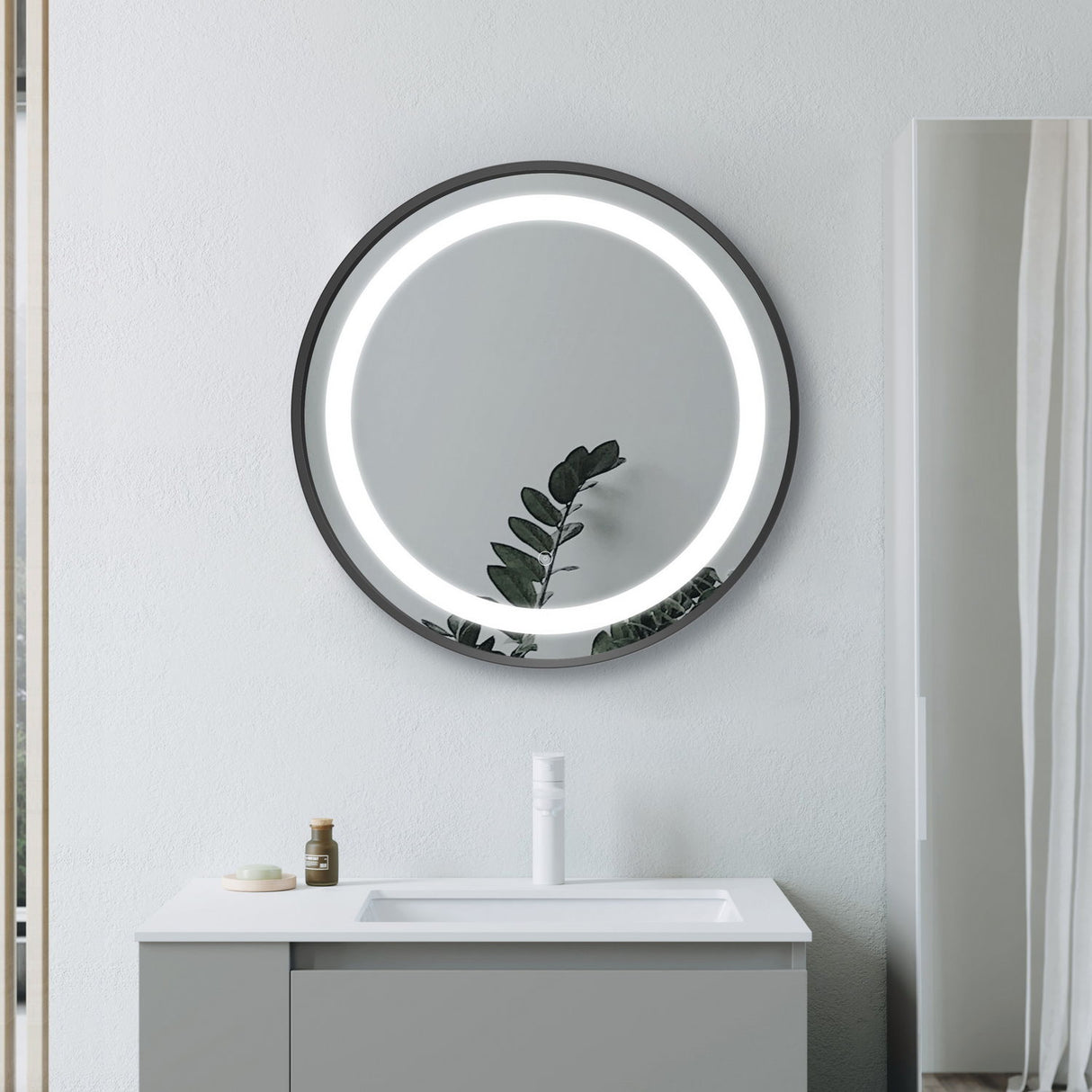 Ajax Bracken Matt Black 600mm Round Mirror
