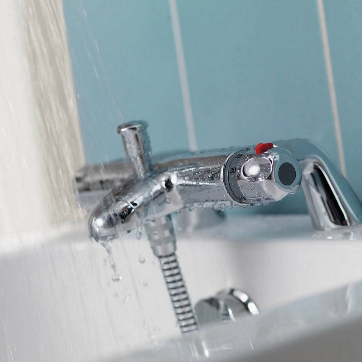 Aqualisa Midas 100 Bath Shower Mixer with Adjustable Head Lifestyle MD100BSM