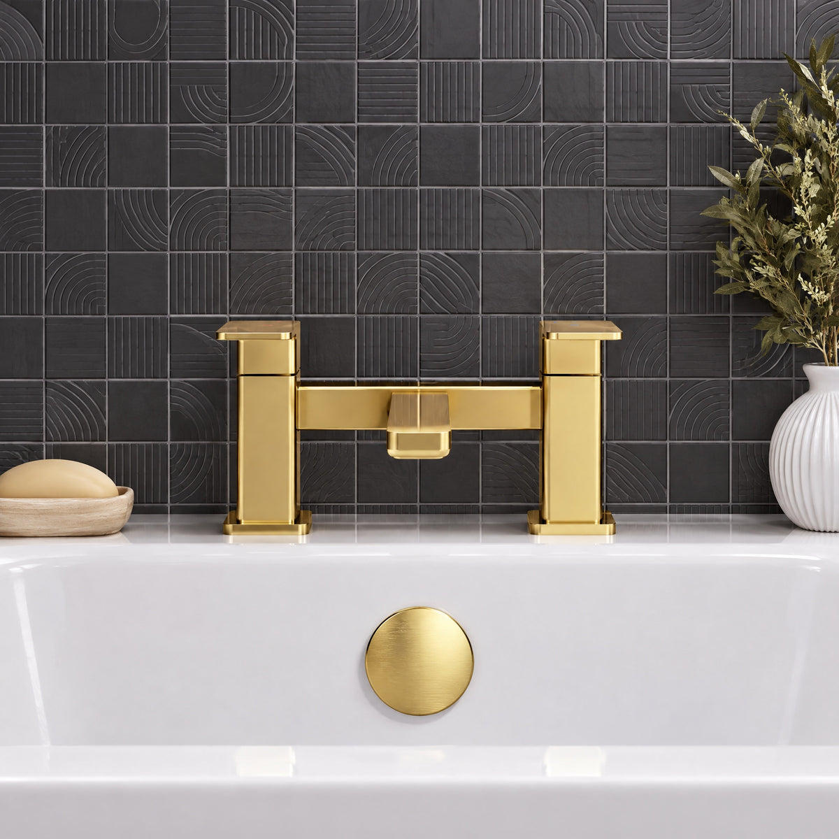 Calvarra Vector Bath Filler in Brushed Brass