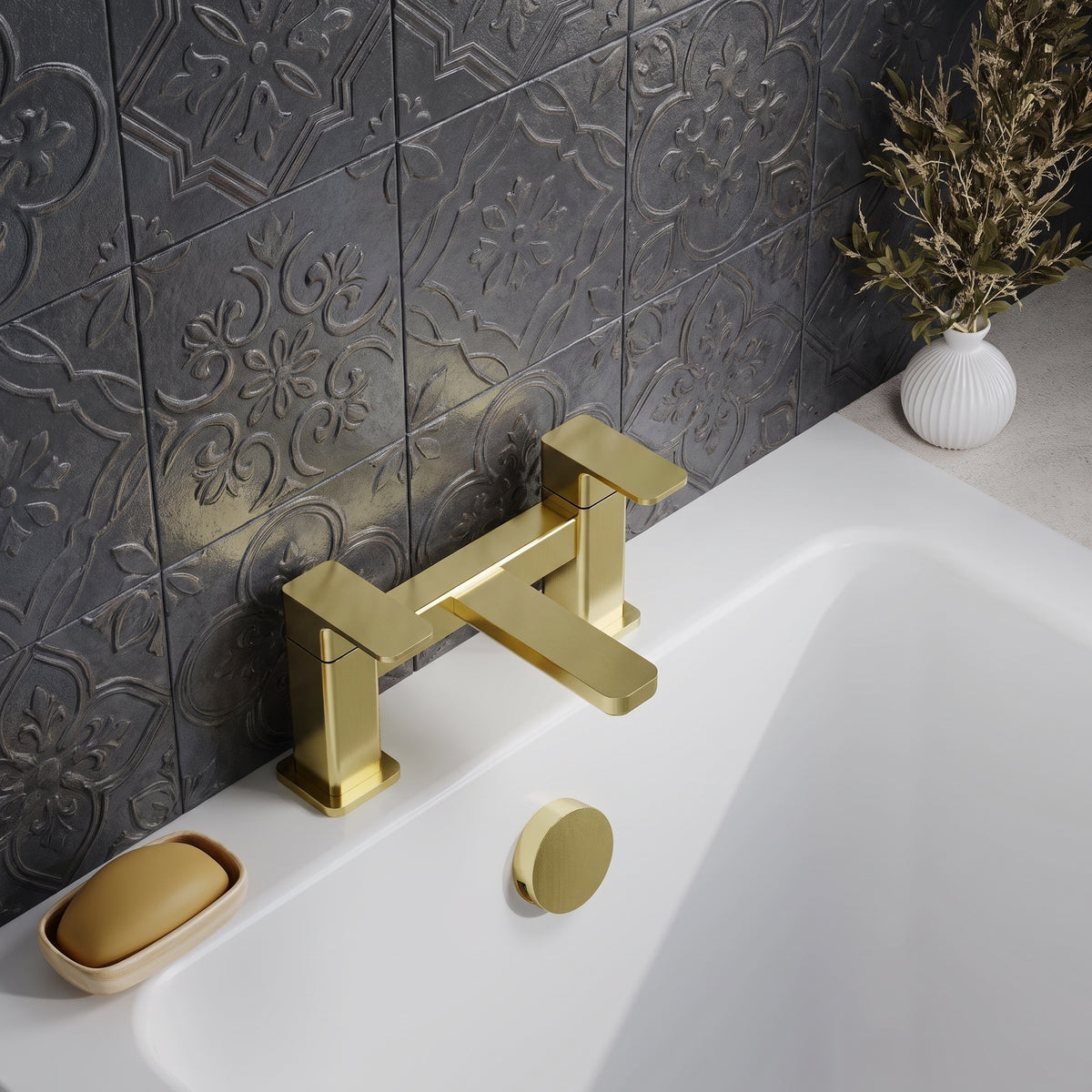 Calvarra Vector Bath Filler in Brushed Brass