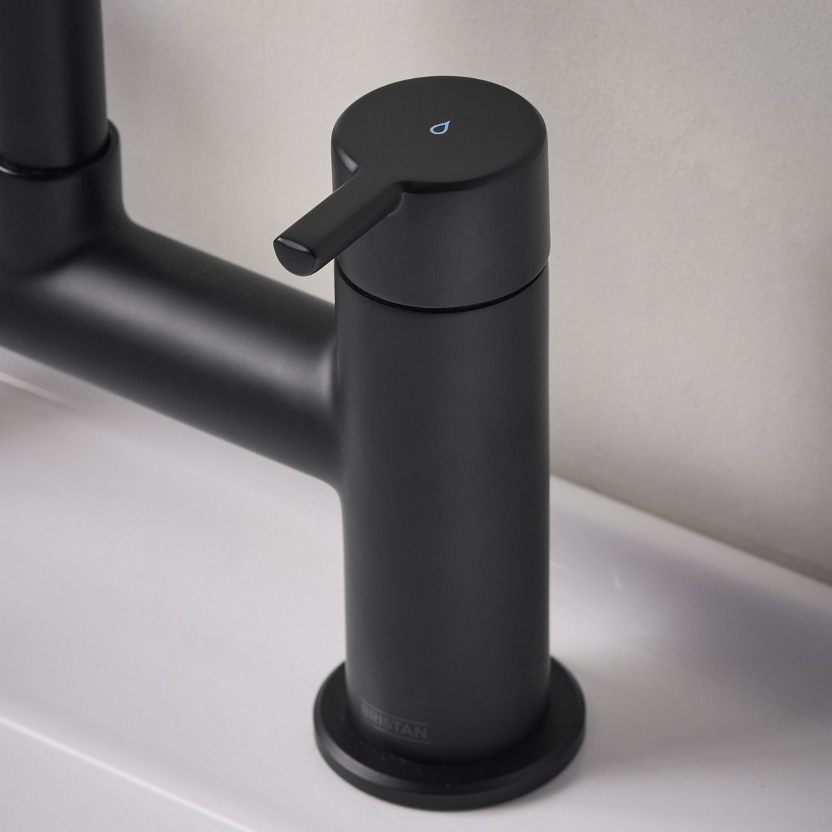 ALBFBLK Bristan Altum Black Bath Filler Cold Water Handle