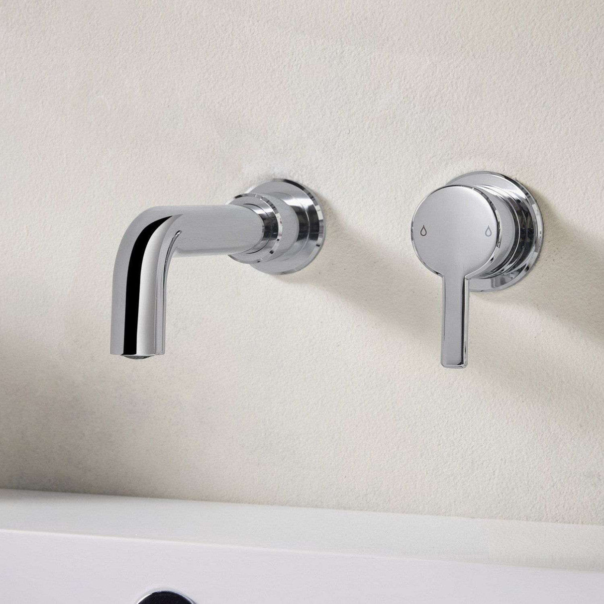 AL2THWMBASC Bristan Altum Chrome 2TH Wall Mounted Basin Mixer Close Up
