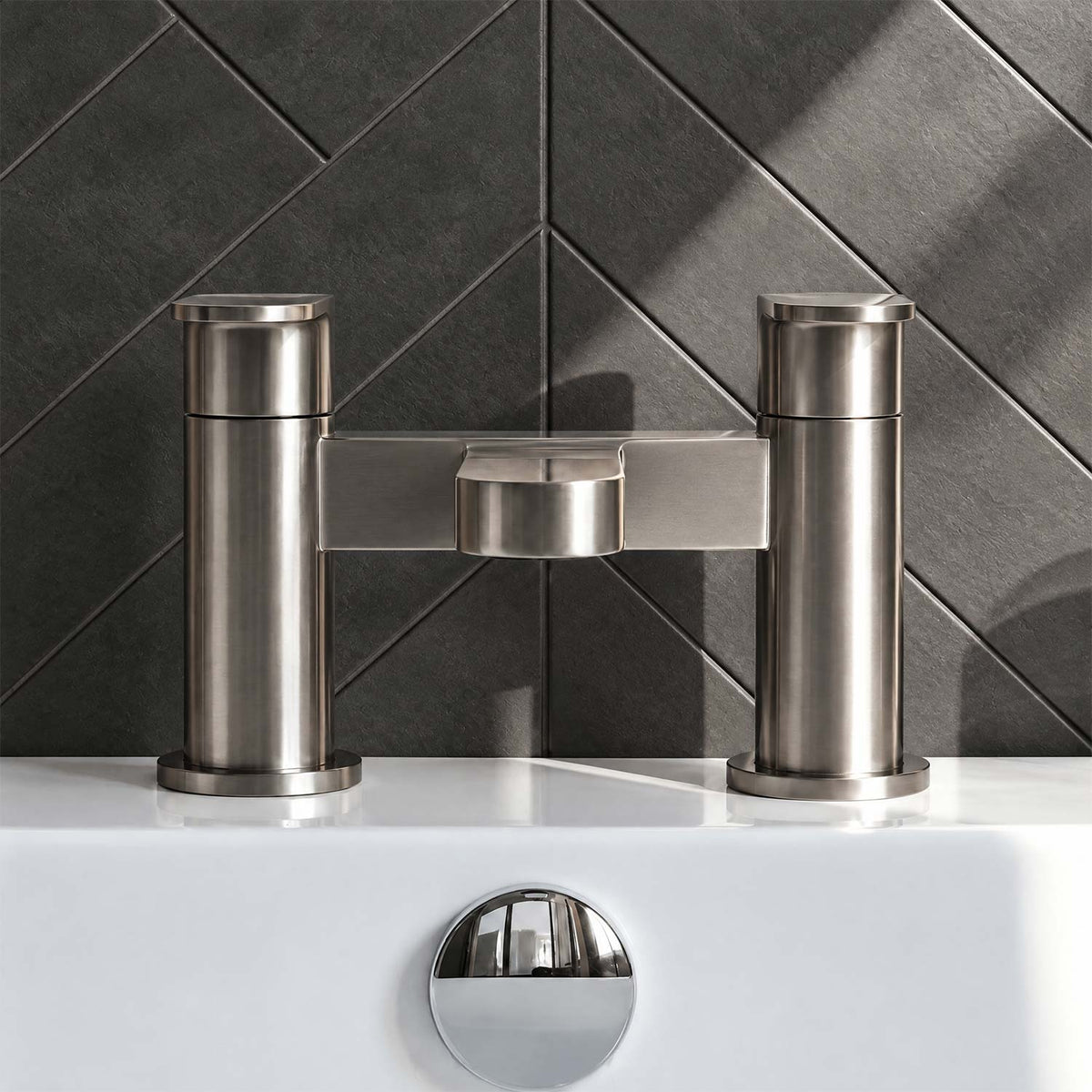 Calvarra Brindle Bath Filler in Brushed Pewter lifestyle 2