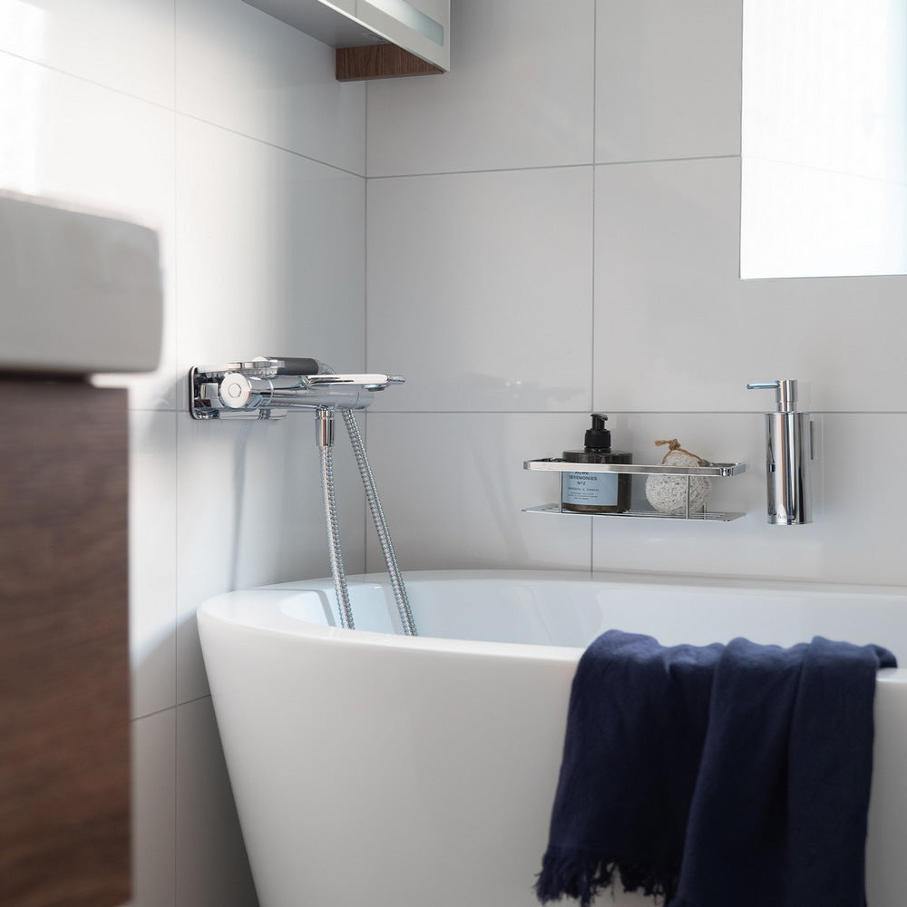 DK3001 Smedbo Sideline Design Shower Basket Polished Chrome Lifestyle Bath