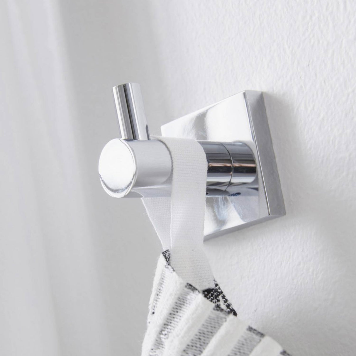 Miller Atlanta Single Robe Hook in Chrome lifestyle