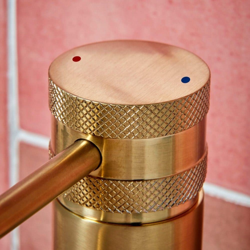 NU-003 Scudo Core Brushed Brass Mono Basin Mixer (3)