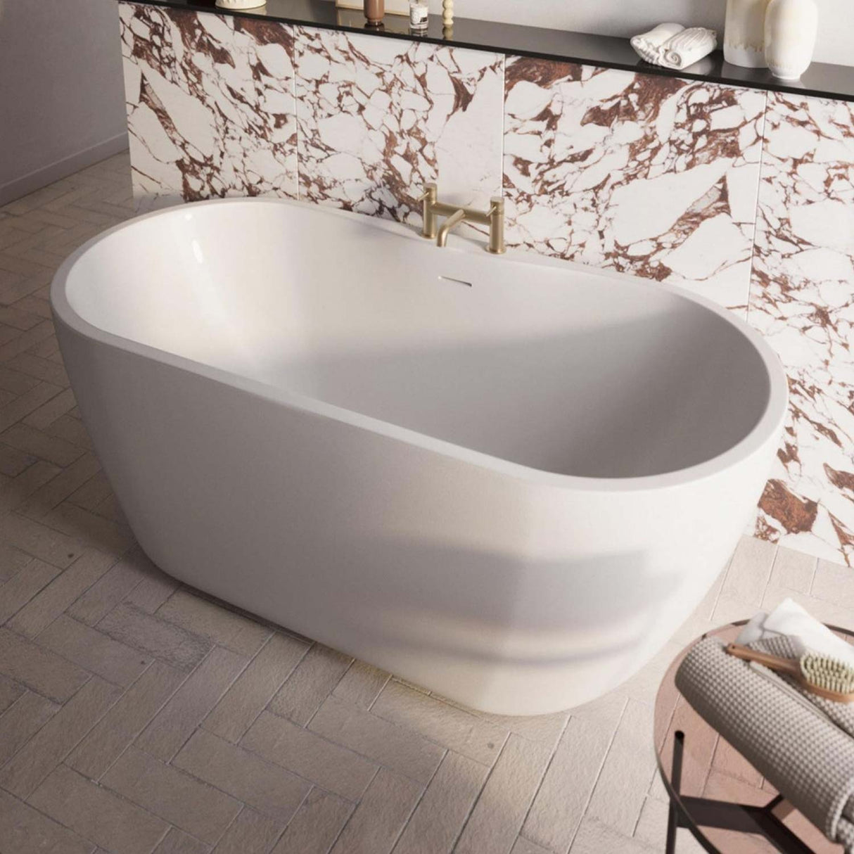 Scudo Onyx 1800 x 800mm Freestanding Bath in Gloss White lifestyle 2