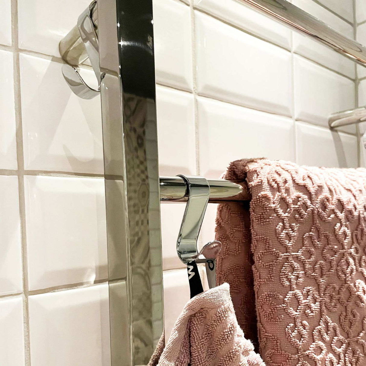 FK730 Smedbo Dry Pair of Towel Warmer Hooks Lifestyle