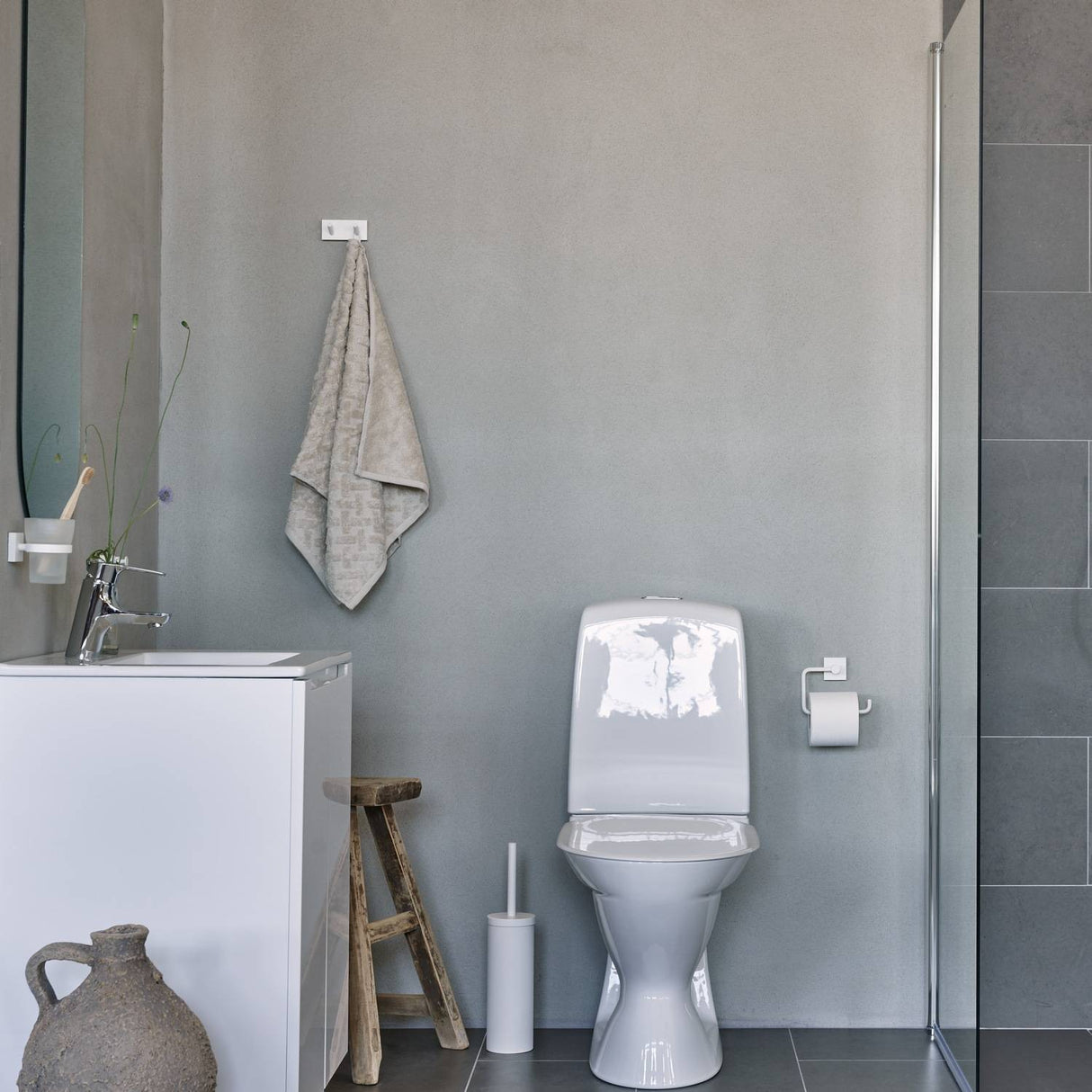 RX356 Smedbo House Matt White Double Towel Hook Lifestyle