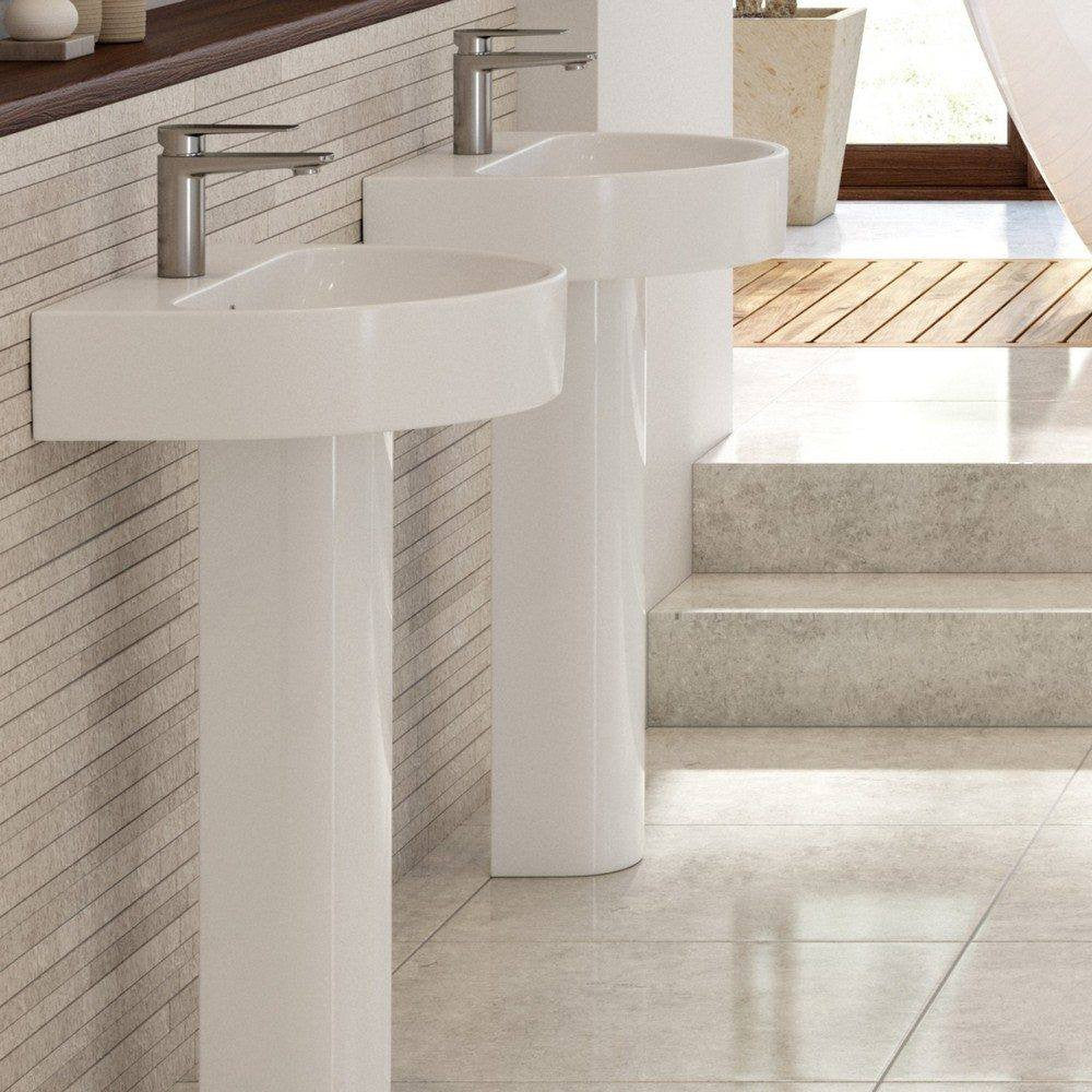 Ajax Caistor 1TH Basin with Full Pedestal lifestyle