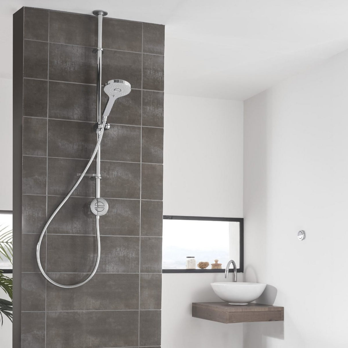 Aqualisa Unity Q Exposed Gravity Pumped Smart Shower with Adjustable Head Lifestyle UTQ.A2.EV.23