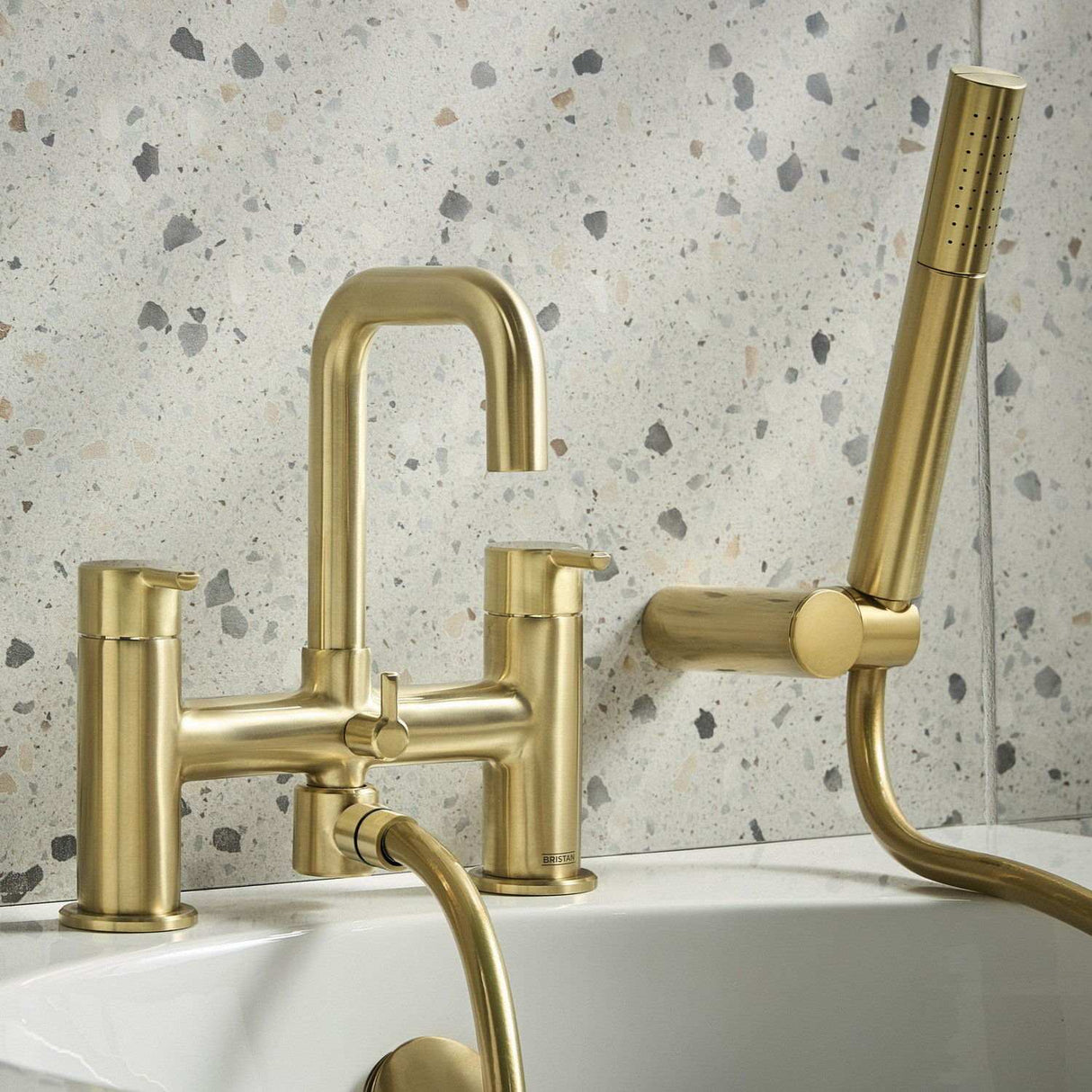 ALBSMBB Bristan Altum Brushed Brass Bath Shower Mixer Bathroom Setting