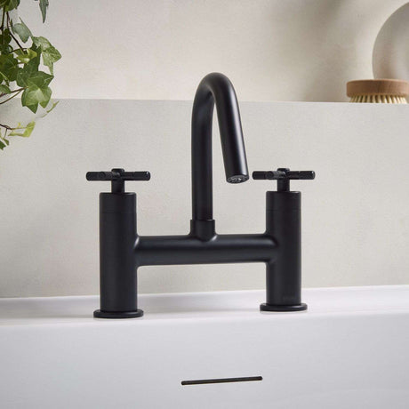 CRUBFBLK Bristan Cruzar Black Bath Filler Lifestyle