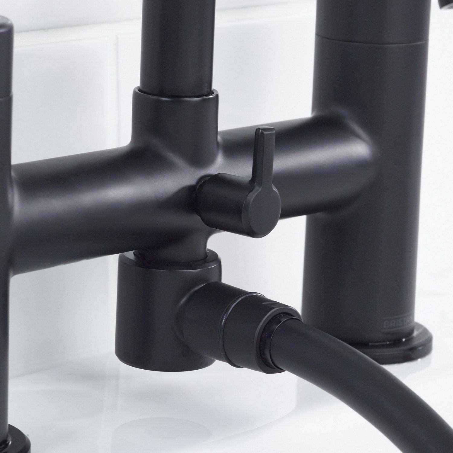 CRUBSMBLK Bristan Cruzar Black Bath Shower Mixer Diverter Lever Close Up
