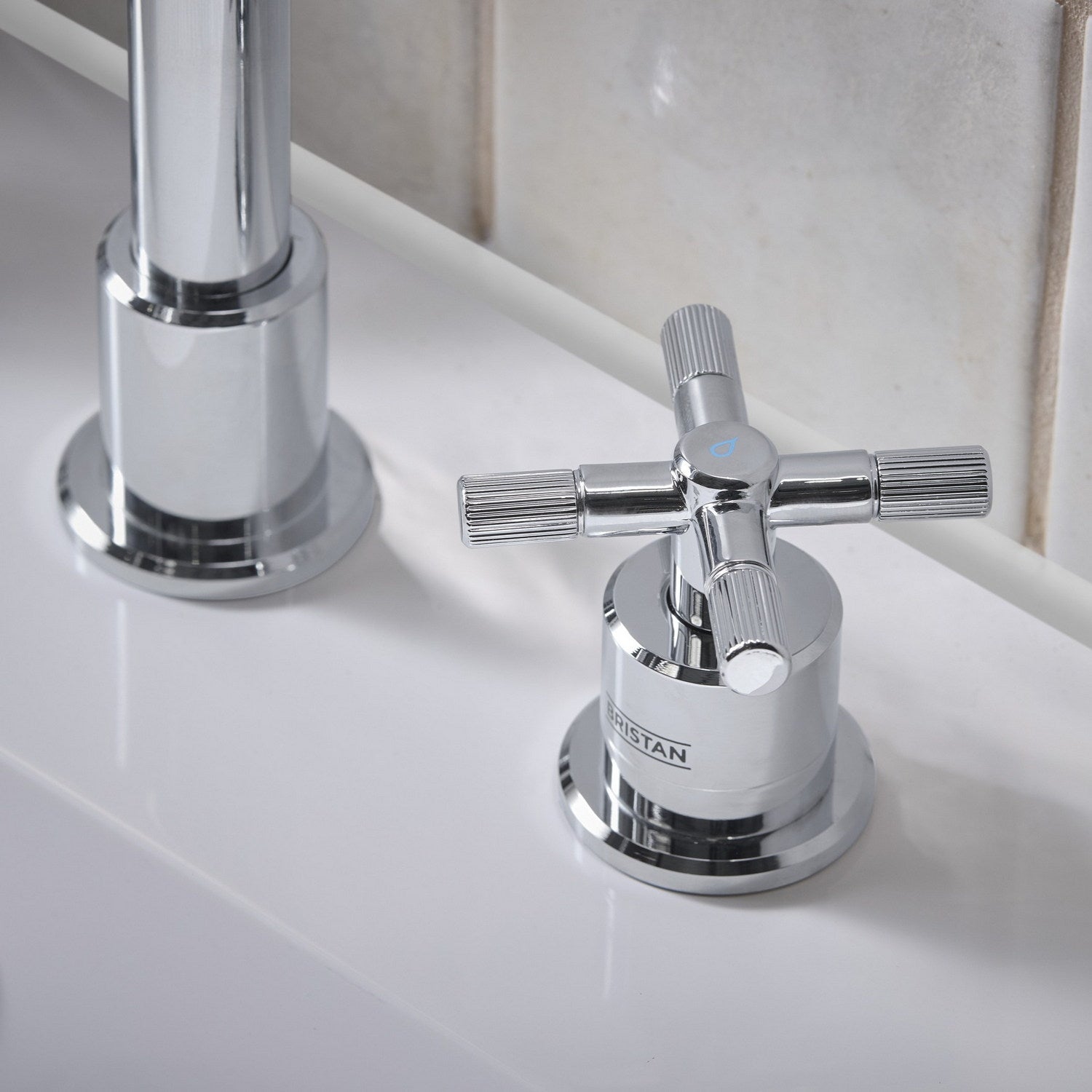 CRU3THBASC Bristan Cruzar Chrome 3TH Basin Mixer Handle Design