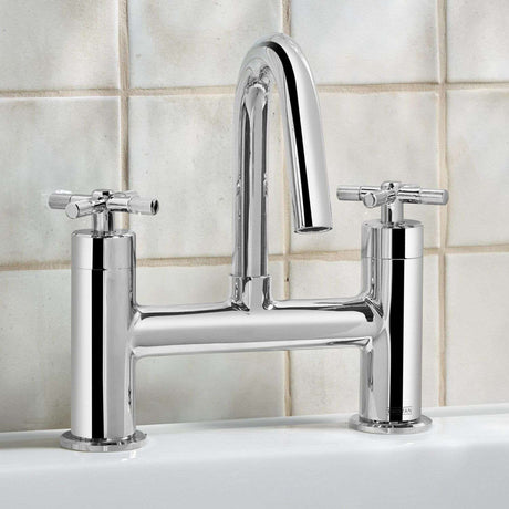 CRUBFC Bristan Cruzar Chrome Bath Filler Close Up