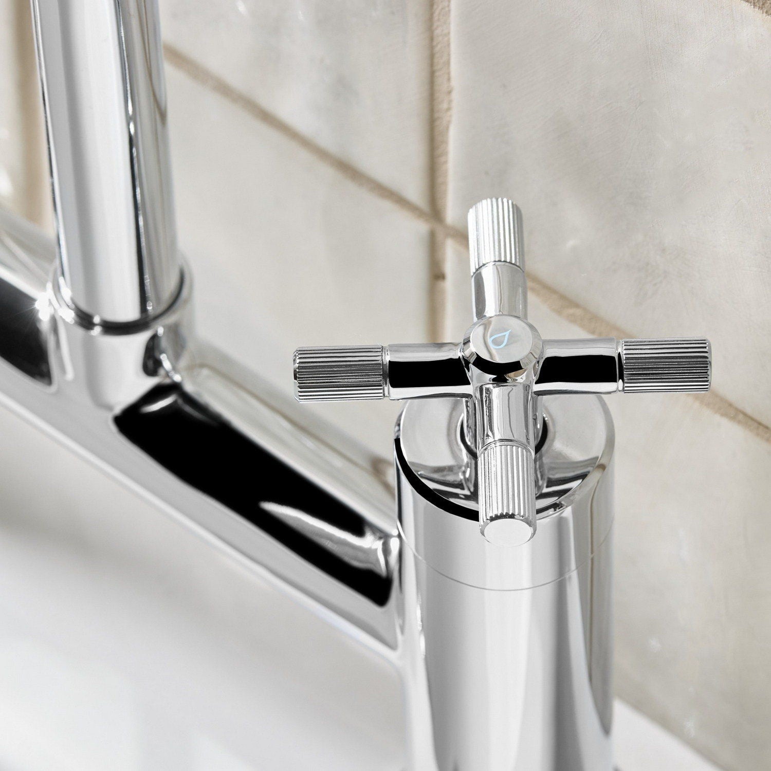 CRUBFC Bristan Cruzar Chrome Bath Filler Cold Handle Close Up