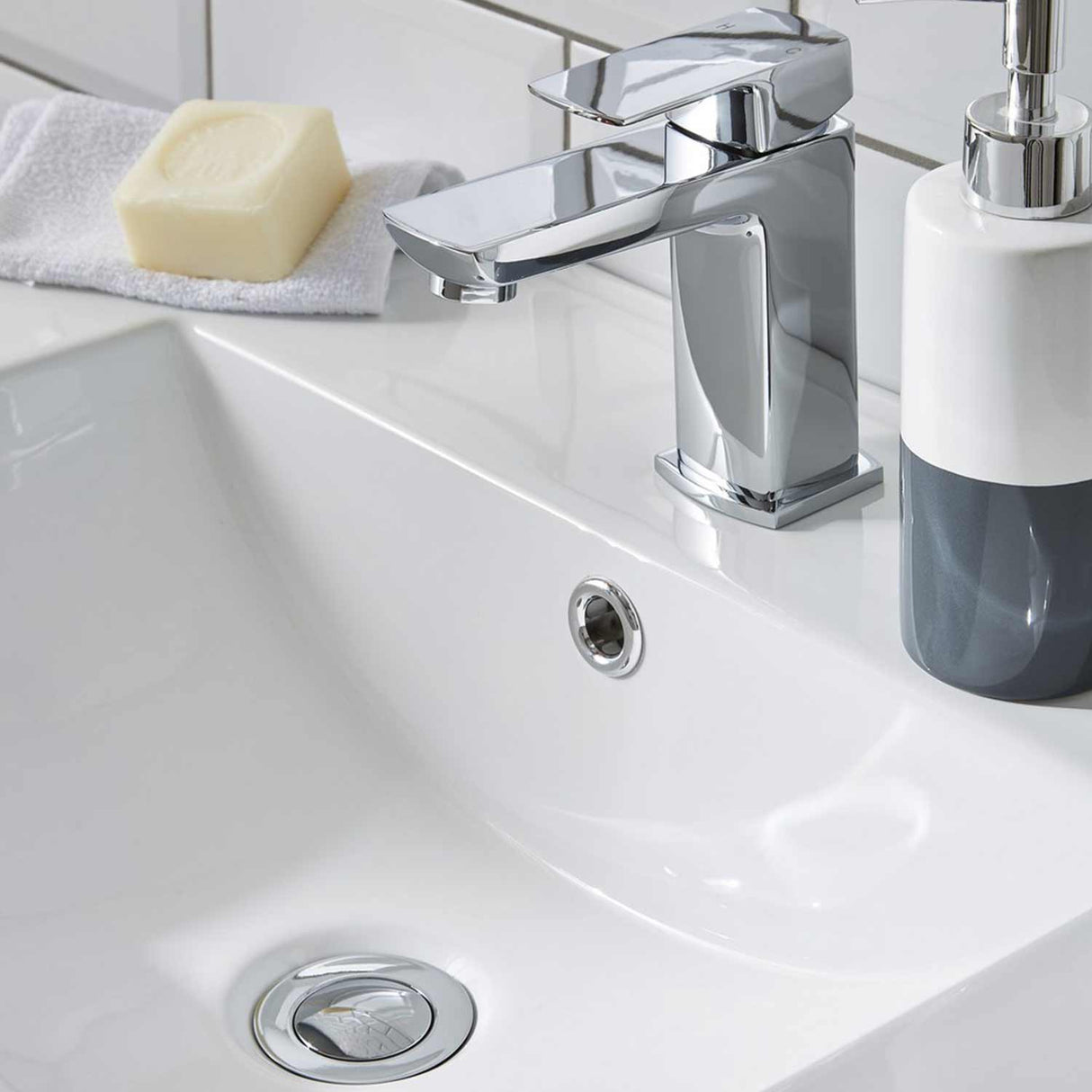 Kartell Culture Mono Basin Mixer with Waste in Chrome lifestyle