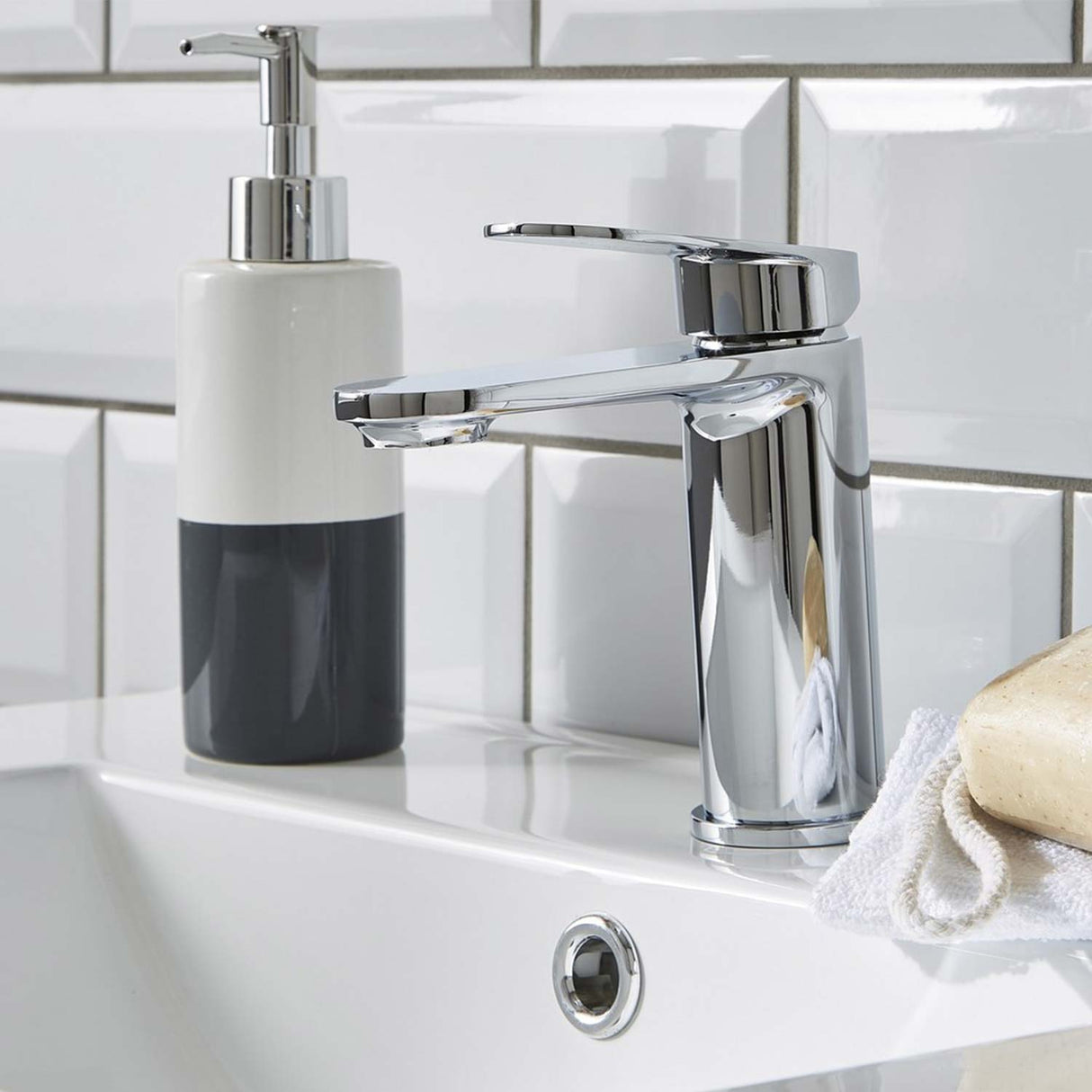 Kartell Excel Mono Basin Mixer with Waste in Chrome lifestyle