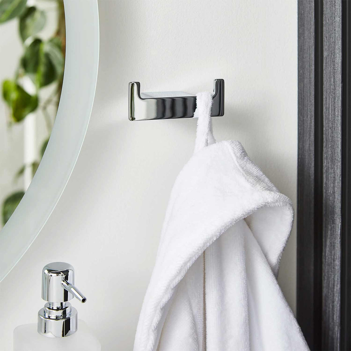 Kartell K Vit Premium Robe Hook in Chrome lifestyle
