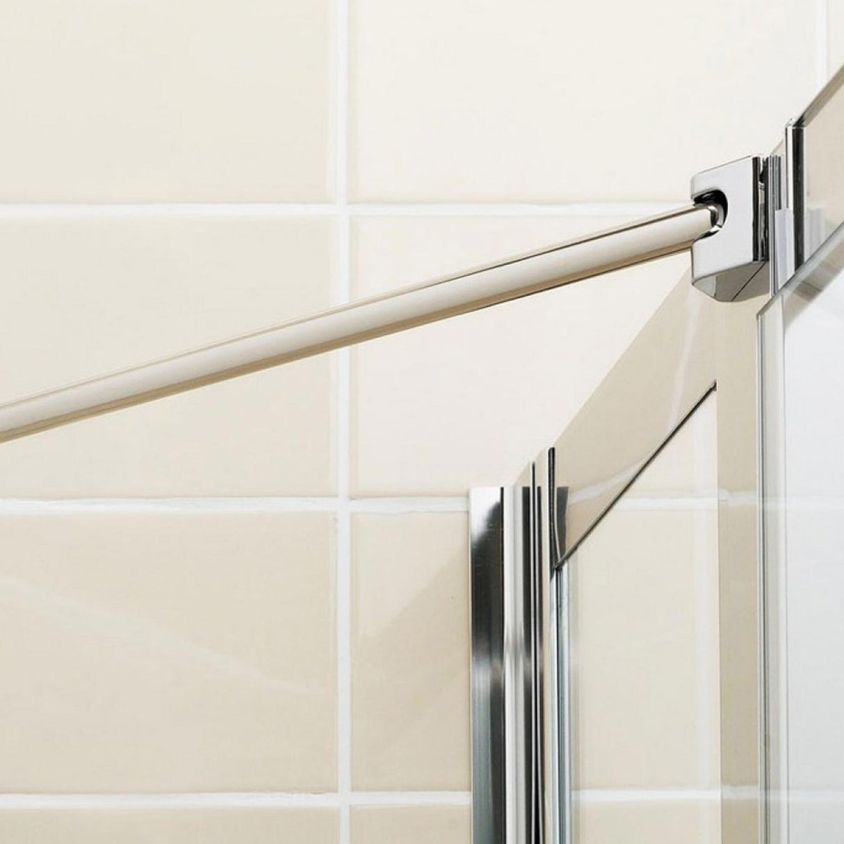 Lakes 350mm Inline Panel Pack in Silver