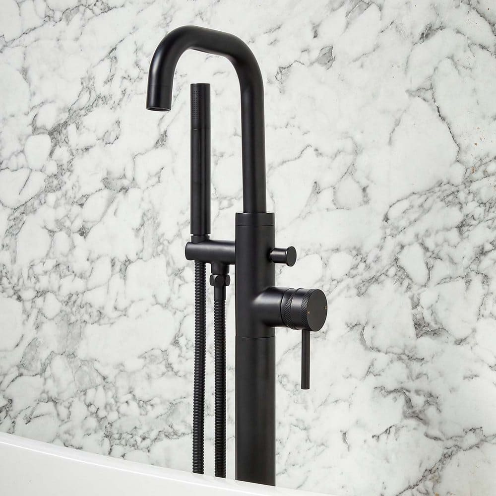 NU-017 Scudo Core Black Freestanding Bath Shower Mixer (3)