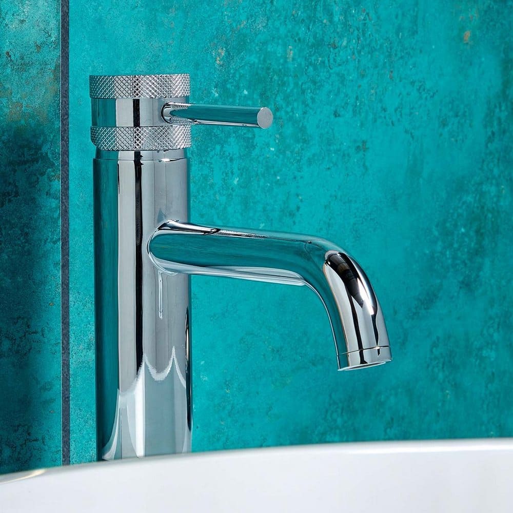 NU-004 Scudo Core Chrome Tall Mono Basin Mixer (3)