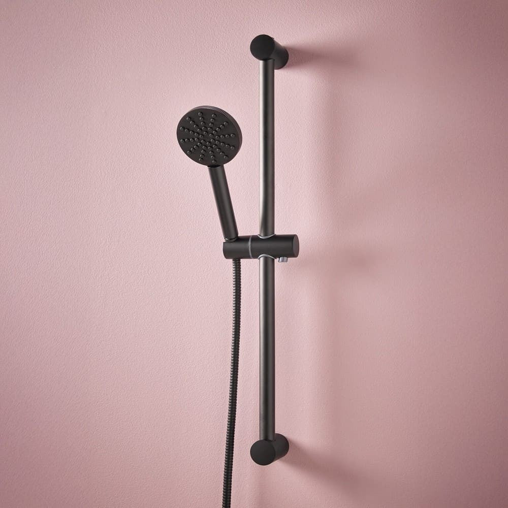 Scudo Exposed Shower Riser Rail in Matt Black lifestyle  2