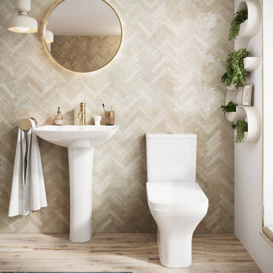 Scudo Porto Rimless Open Back Pan with Wrap Over Seat lifestyle