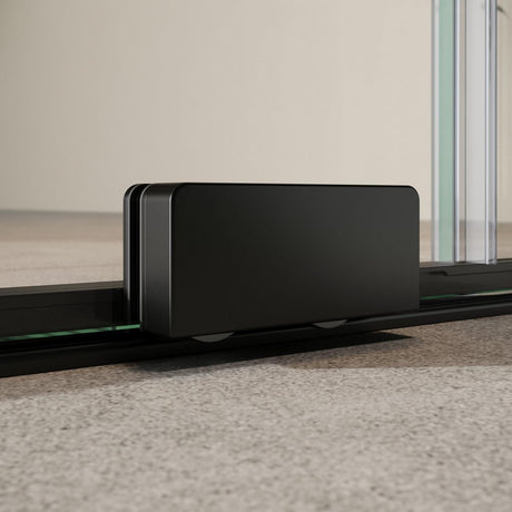 S8 Momentum Black Sliding Wetroom Panel