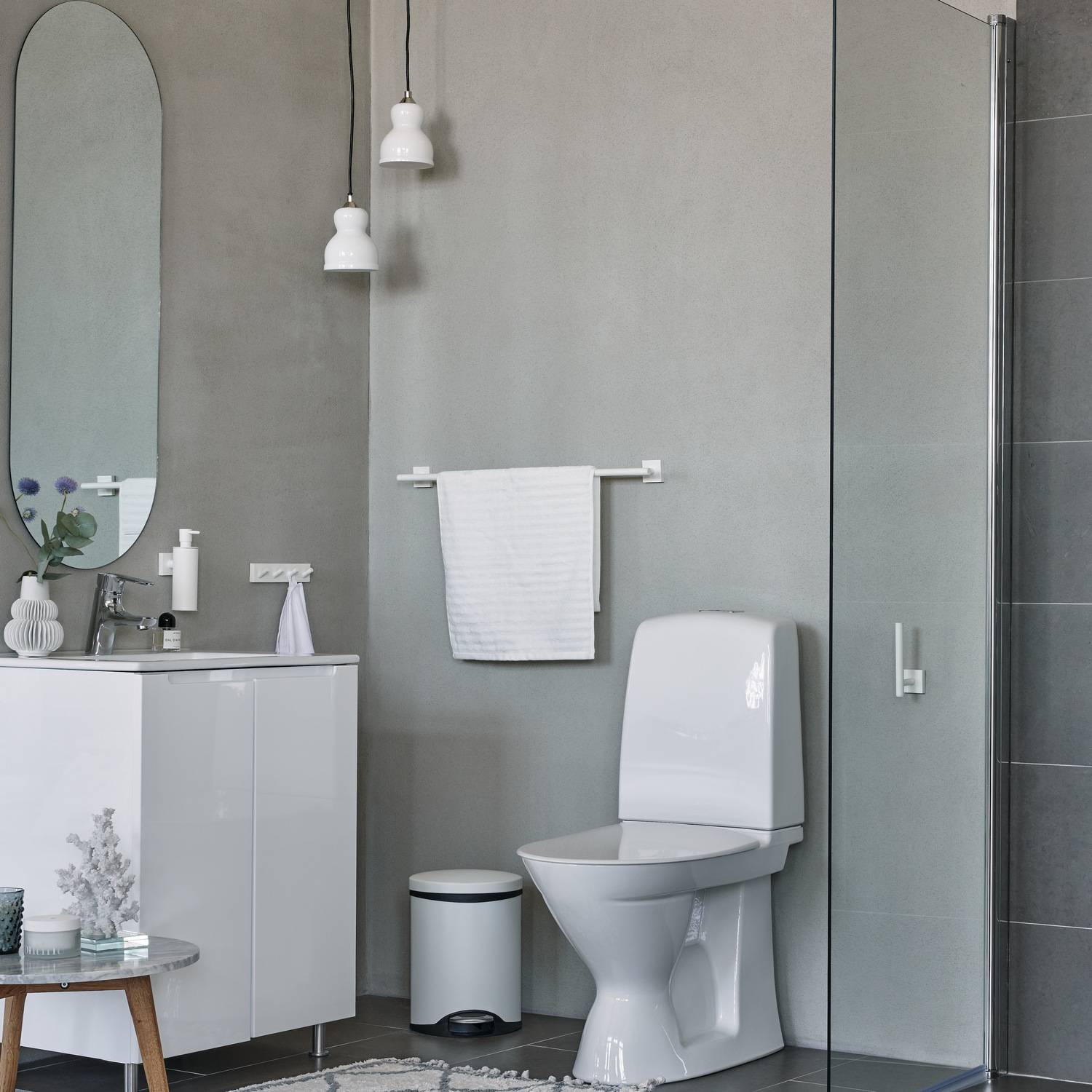 FK662 Smedbo Outline 6 Litre White Soft Close Pedal Bin Bathroom Setting