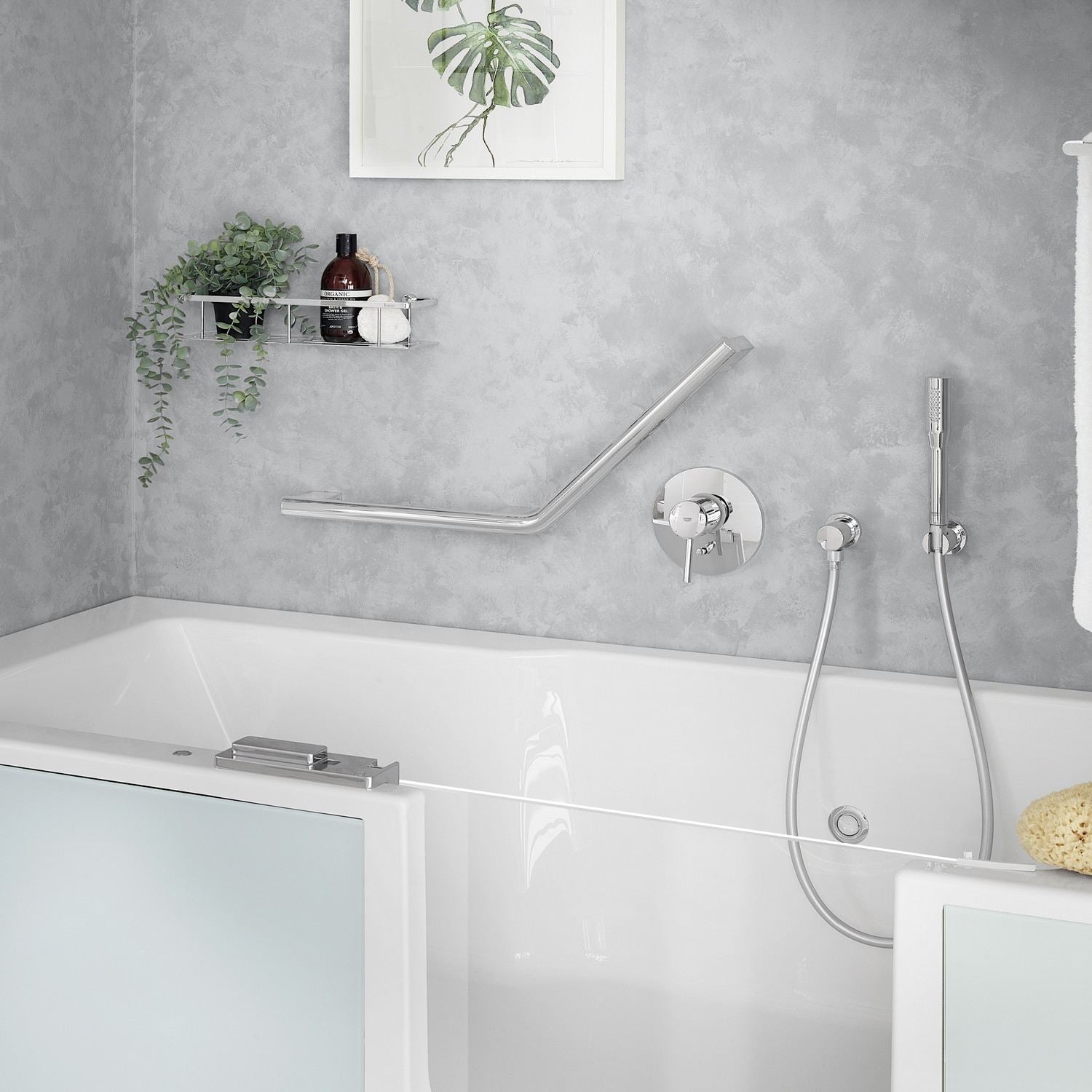 DK3005 Smedbo Sideline Design Chrome Shower Basket Bathroom Setting