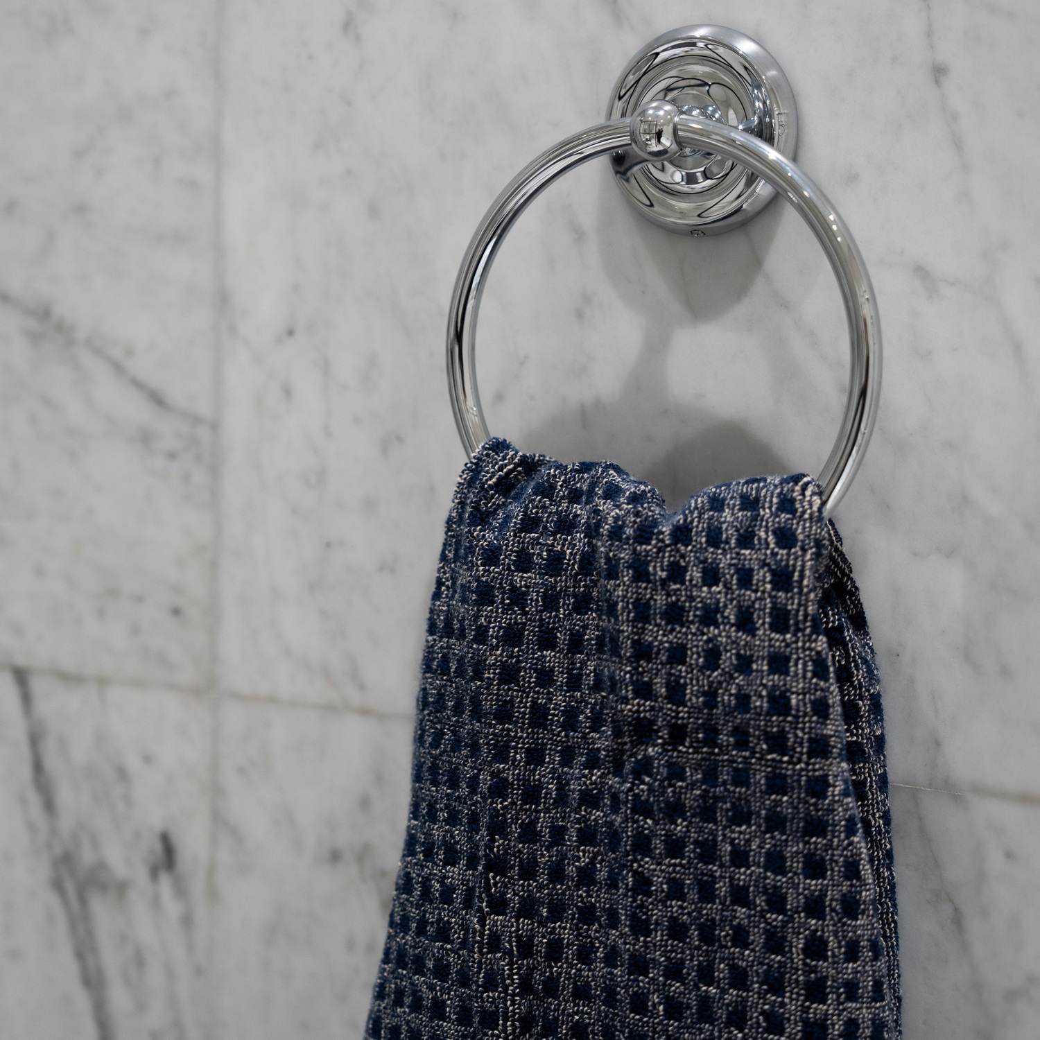 K244 Smedbo Villa Chrome Towel Ring Close Up